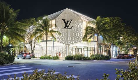 collezione miami louis vuitton fenicotteri|Louis Vuitton Miami.